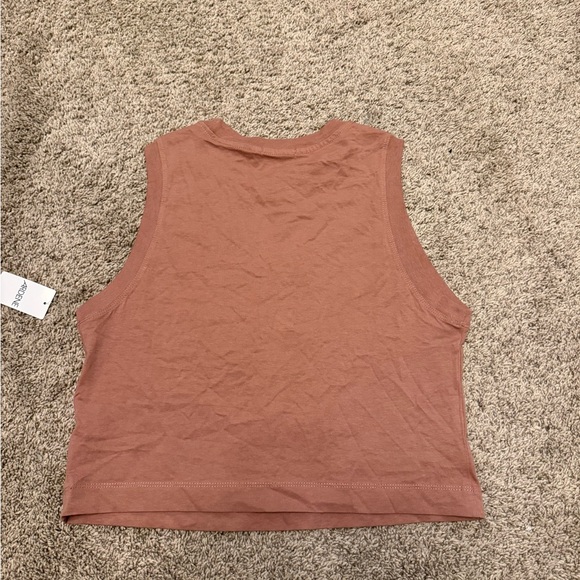 Costa Rica Graphic Cropped Tank Top - Picture 2 of 2